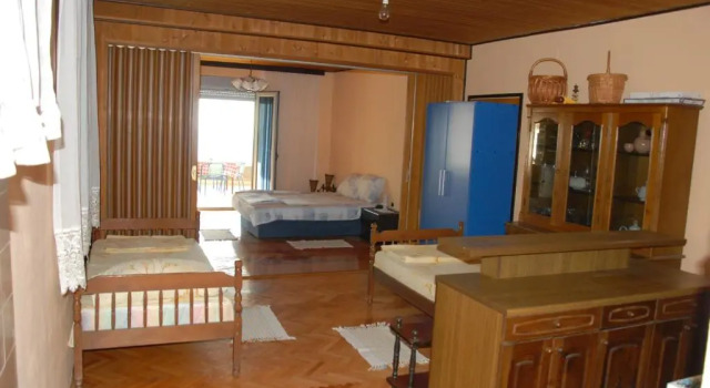 Апартаменты c 1 комнатой с красивым видом из окна Apartments Olga