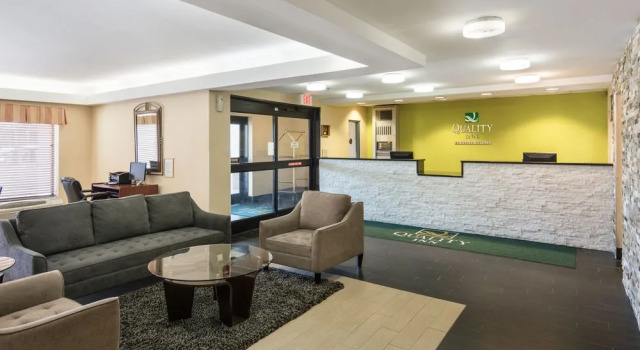 Comfort Inn Richmond Airport, Varaa Hotelli Hotellit Minnesota pysäköinnillä, Pysäköinti