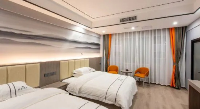 Zhaotong Ruiyi Hotel, Boek Hotel Hotels in Zhaotong met parkeren, Parkeren