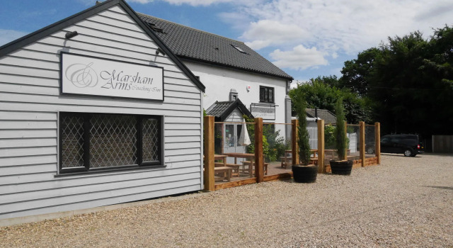 Marsham Arms Inn, Забронировать Отель Отели Англии с завтраком, Завтраки