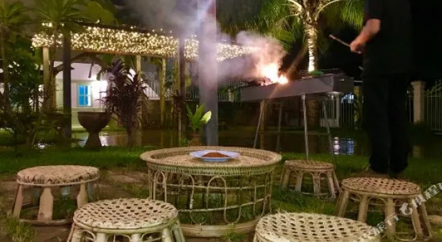 Phong lack Guest House, Забронировать Отель Недорогие отели Луангпхабанг, рядом с Wat Aham, недорого