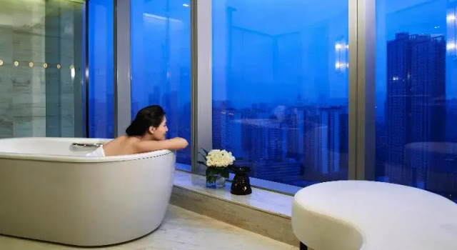 Номер Deluxe InterContinental Fuzhou by IHG