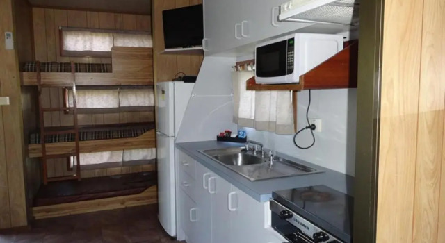 Студия с балконом Caseys Beach Holiday Park
