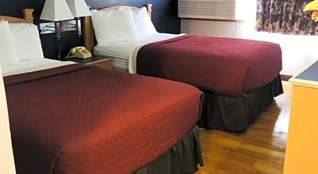 Четырёхместный номер Standard AmeriVu Inn