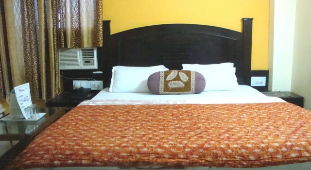 Двухместный номер Standard c 1 комнатой Hotel Su Shree Continental Dx 5 mins From New Delhi Railway Station & Free Car Parking
