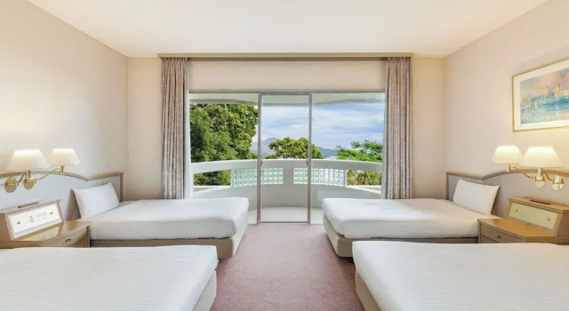 Четырёхместный номер Standard с видом на океан Toba Ocean Resort