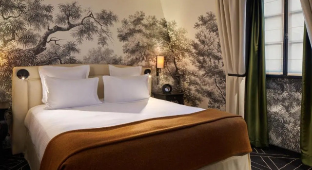Четырёхместный номер Standard Le Pavillon de la Reine & Spa, Place des Vosges