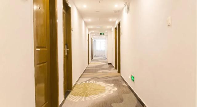 Двухместный номер Business J Tour Inn