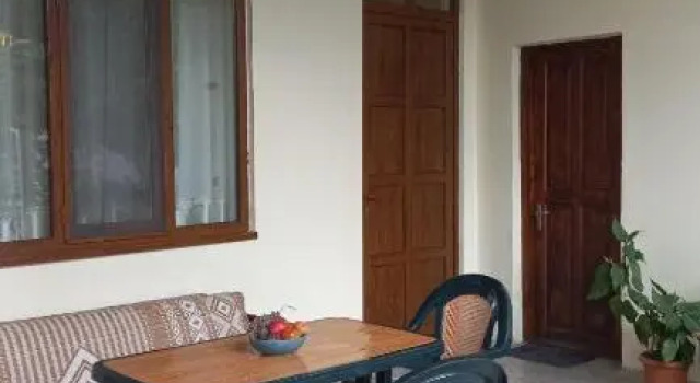 Guest House Anuki, Prenota Affittacamere Hotel a Kakheti con parcheggio, Parcheggio