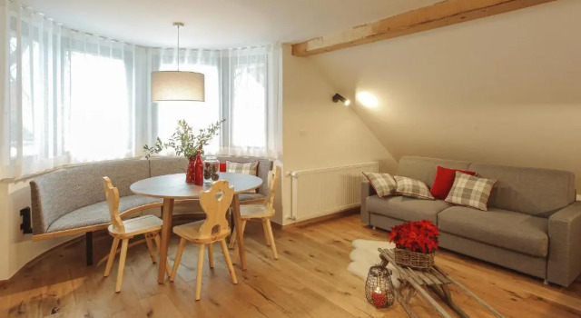 Апартаменты Мансарда с 2 комнатами Apartments and Rooms Kaja