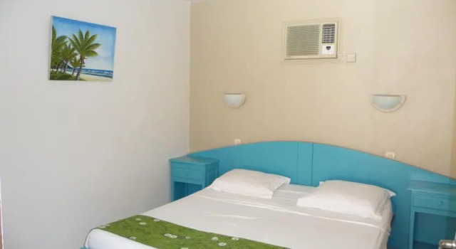 La Villa du Soleil, Book Villa Hotels in Saint-Paul with Parking, Parking