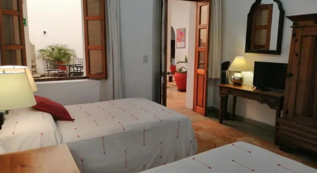 Номер Standard с балконом Hotel Aitana Oaxaca
