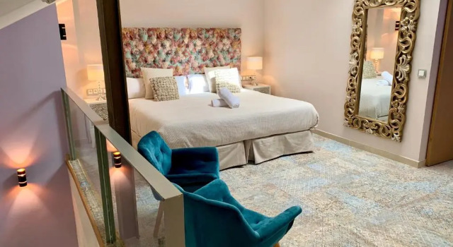 Jacuzzi Duplex Suite Hotel & Boutique Spa Adealba