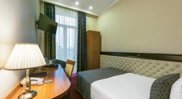 Одноместный номер Standard Congress Hotel