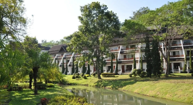Номер Deluxe с балконом Suan Bua Hotel & Resort