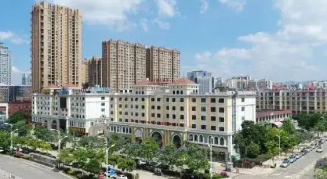 Jiwan Hotel, Varaa Hotelli Edulliset hotellit kohteessa Yunnan