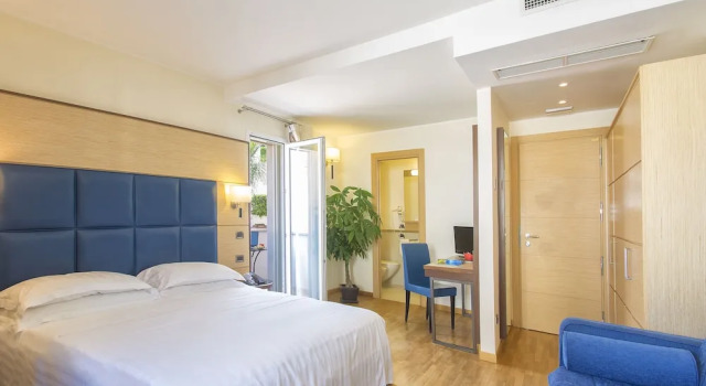 Четырёхместный номер Executive Virgilio Grand Hotel