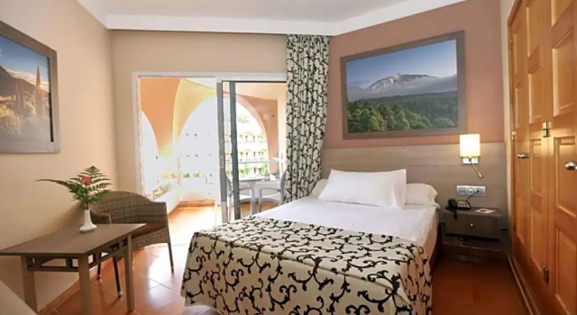 Одноместный номер с видом на бассейн Hotel Puerto Palace
