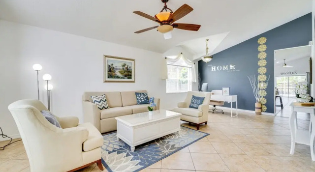 12 Mi to Disney: Family Home w/ Lanai in Davenport