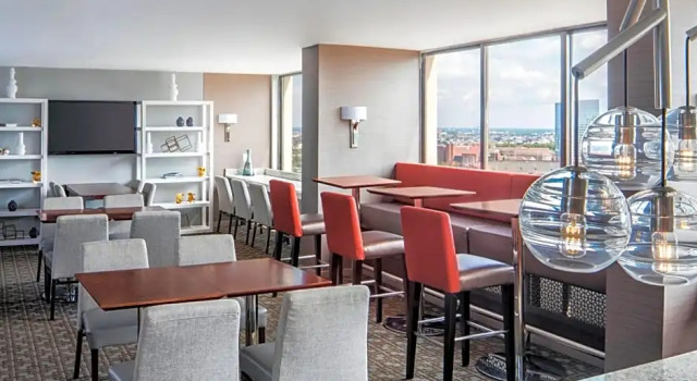 Четырёхместный номер Deluxe Sheraton Philadelphia University City Hotel