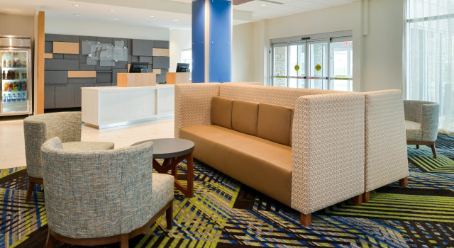 Holiday Inn Express & Suites Ottumwa by IHG, Rezerwuj Hotel Hotele w Iowa z parkingiem, Parking