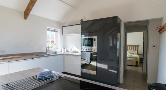The Dairy - Luxury Cottage, Hot Tub and Summer House, Countryside Views, Pet Friendly, Забронировать Дом для отпуска Лампитер Велфри Южный Уэльс