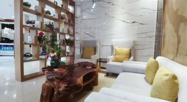 Yeste Hotel (Yingshan Hot Spring), Varaa Hotelli Huanggang Hubei