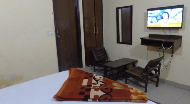 Номер Classic Akash Guest House