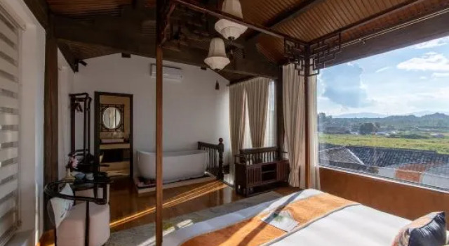 Люкс с видом на город Mohe Shuxin Panoramic Hot Spring Homestay (Heshun Ancient Town Jiajia Dam)