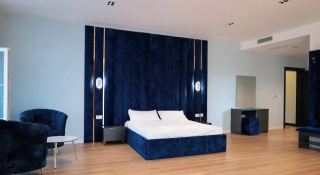 Люкс Deluxe с балконом и с видом на горы Leo Hotel