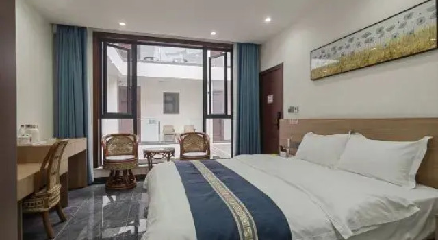Jiezi Ancient Town Kuanhe Yard Homestay, Prenota Hotel Hotel a Sichuan con parcheggio, Parcheggio