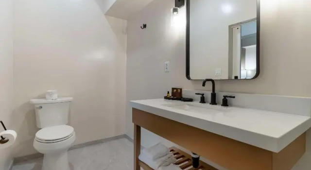 Люкс с балконом Best Western Plus Inn at the Vines