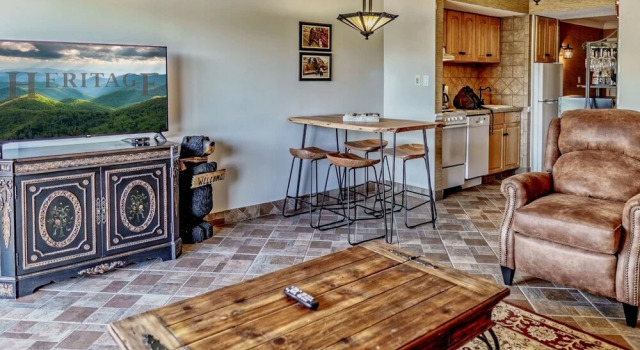 Olde Gatlinburg Place Unit 510 - Great Location! Close To Town! 1 Bedroom Condo by RedAwning