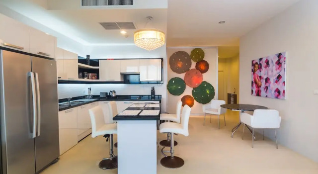Апартаменты Deluxe The Palm at Veloche Group by Lofty