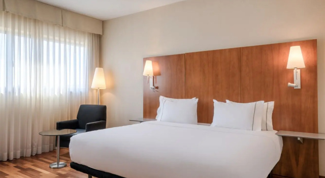 Полулюкс AC Hotel Alcalá de Henares by Marriott