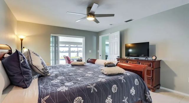 Коттедж Waterfront Port Charlotte Home w/ Pool & Lanai