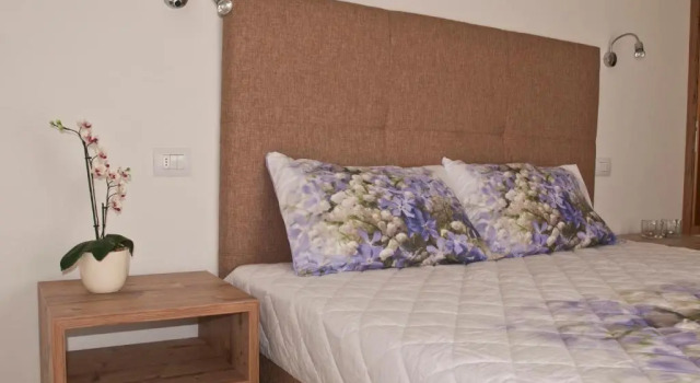 Апартаменты с видом на озеро Apartaments - Villa delle Querce
