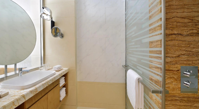Двухместный номер Club с видом на город Crowne Plaza Dubai Marina by IHG