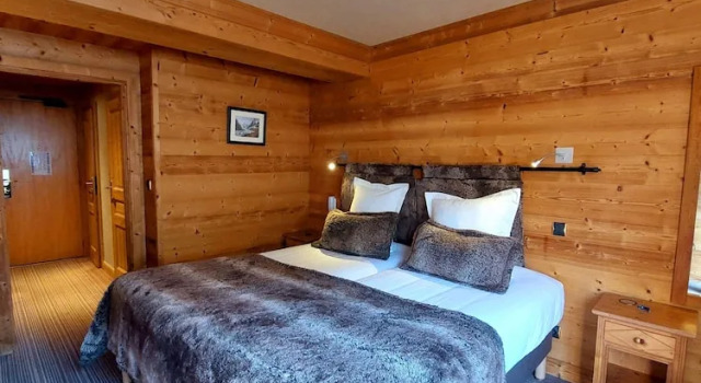 Номер Deluxe Park Hotel Suisse & Spa