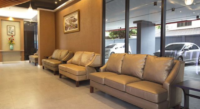 Villa Baron Hotel, Rezervovat Hotel Hotely v Central Thailand se snídaní, Snídaně