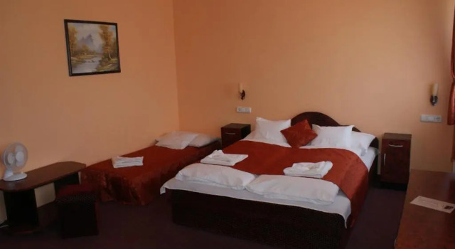 Четырёхместный номер Standard Hotel Palota City