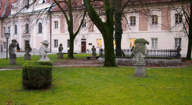 Апартаменты Steyr City Apartment mit 2 Schlafzimmer