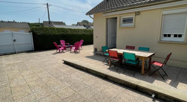 Asinellas maison 3 chambres 150 m de la plage, Book Hotel Hoteller i Lower Normandy med parkering, Parkering