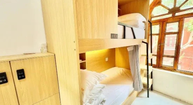 Кровать в общем номере (женский номер) Manbu Hostel