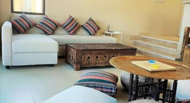 Tawila - Lovely 2-bedroom unit with shared pool