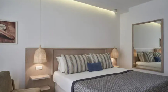 Двухместный номер Standard с балконом Atlantica Aeneas Resort