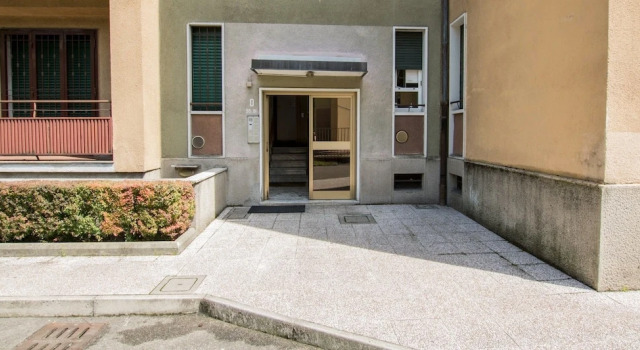 Hintown Inganni Tube, Prenota Hotel Milano Lombardia, vicino a Stazione Metro Primaticcio