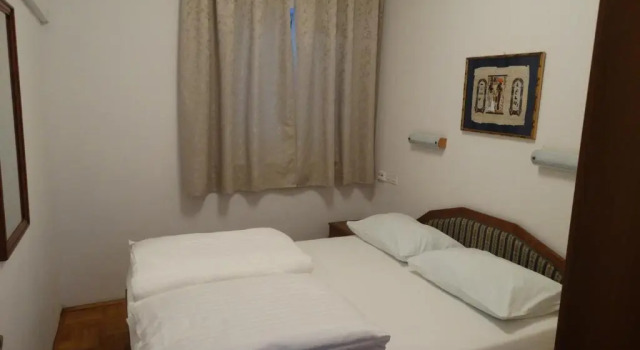 Apartments Kalina, Prenota Appartamento Hotel a Croatian Islands con piscina, Piscina