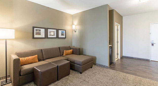 Comfort Suites Kyle, Buchen Sie Hotel Kyle Texas Hill Country