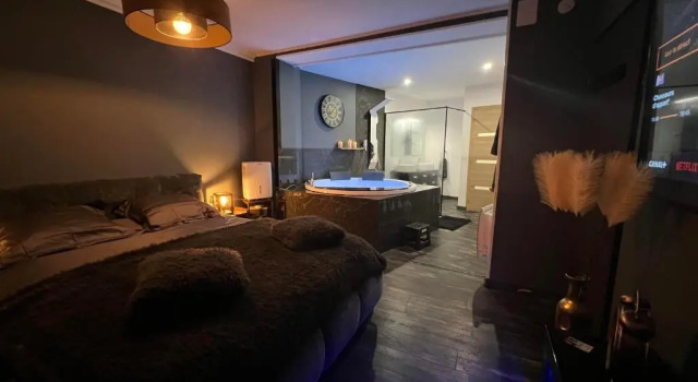 luxury Room, Varaa Hotelli  